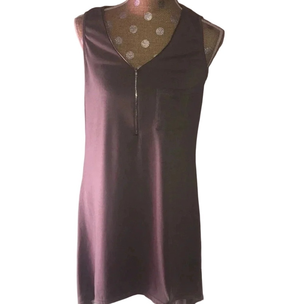 Grey Sleeveless Casual Dress W/Front Pocket, Zipper & Neckline. New